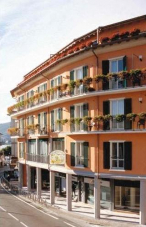 Отель Hotel Residence Dei Fiori, Бавено